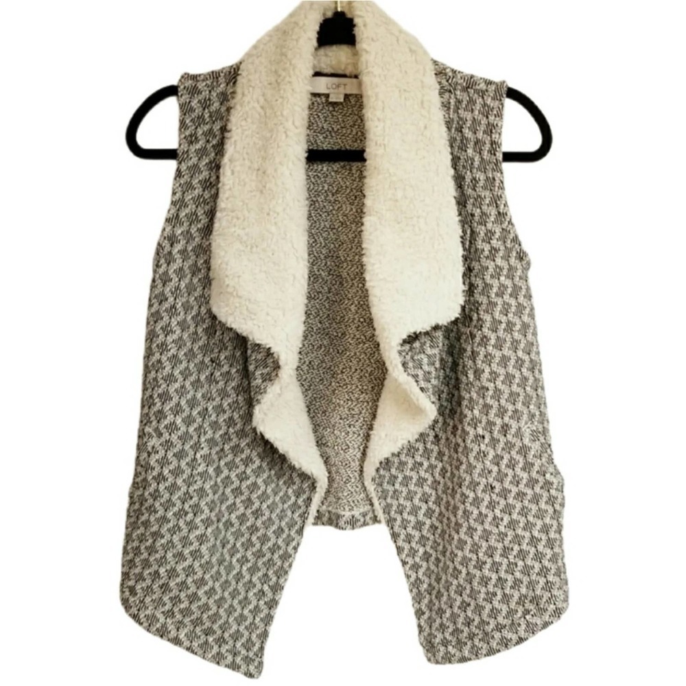 Ann Taylor Loft Sherpa Style Vest Open Cardigan‎ Women's Size XS